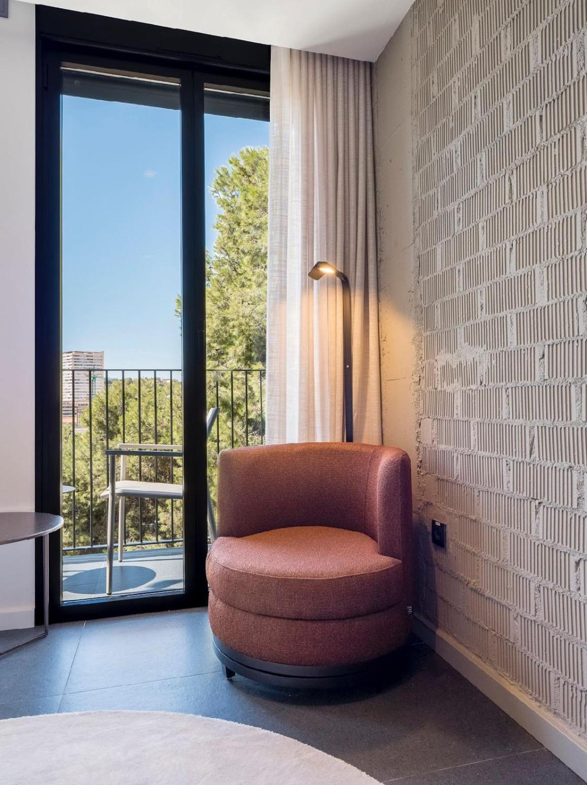 Tq 10 Boutique Aparthotel Alicante Exterior photo