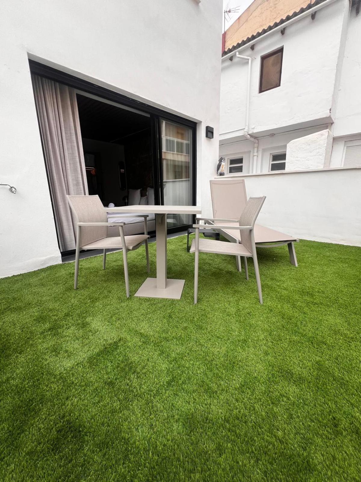 Tq 10 Boutique Aparthotel Alicante Exterior photo