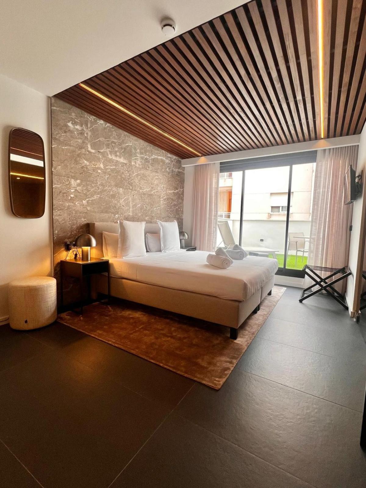 Tq 10 Boutique Aparthotel Alicante Exterior photo